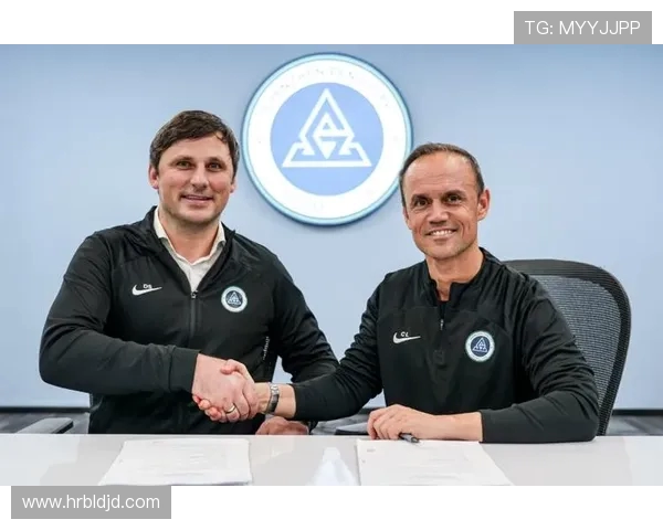 拉坦齐奥战术破解斯卢茨基,新鹏城针对性打法显成效 拉坦齐奥战术破解斯卢茨基,新鹏城针对性打法显成效