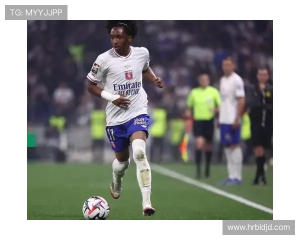 英超双雄竞逐里昂神锋!福法纳转会费或因降级缩水至 3000 万镑 英超双雄竞逐里昂神锋!福法纳转会费或因降级缩水至 3000 万镑